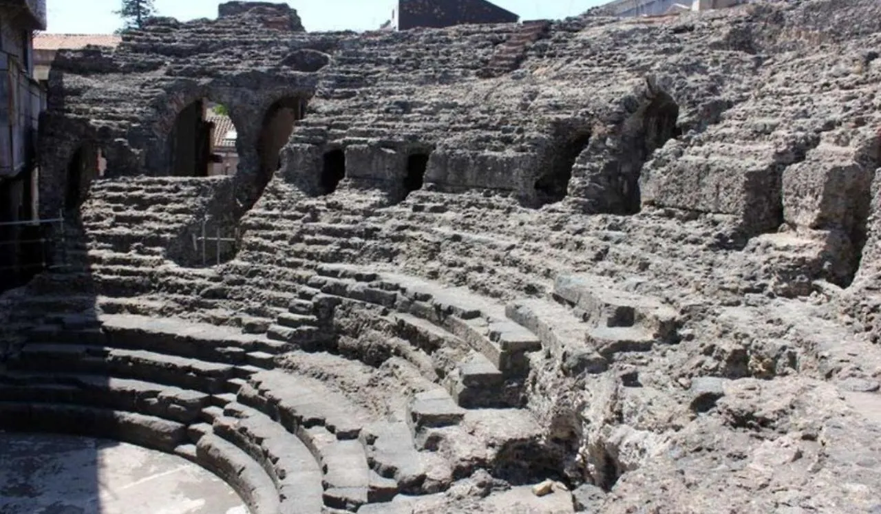Domus Odeon La Casa Nel Parco Archeologico Di Catania Apartment 0*,
